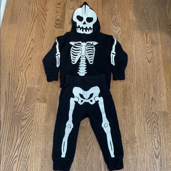 skeleton hoodie and joggers